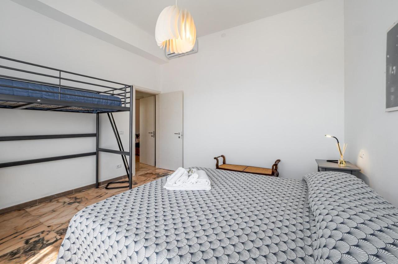 Lovely Apartment X5 W/ Terrace & Private Parking La Spezia Kültér fotó